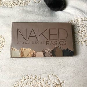 Urban Decay Naked Basics Eye Shadow Palette
